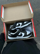 DUNK LOW PANDA