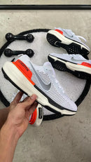 ZOOM X BRANCO LARANJA
