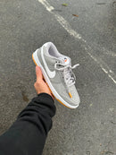 DUNK LOW CINZA LATEX