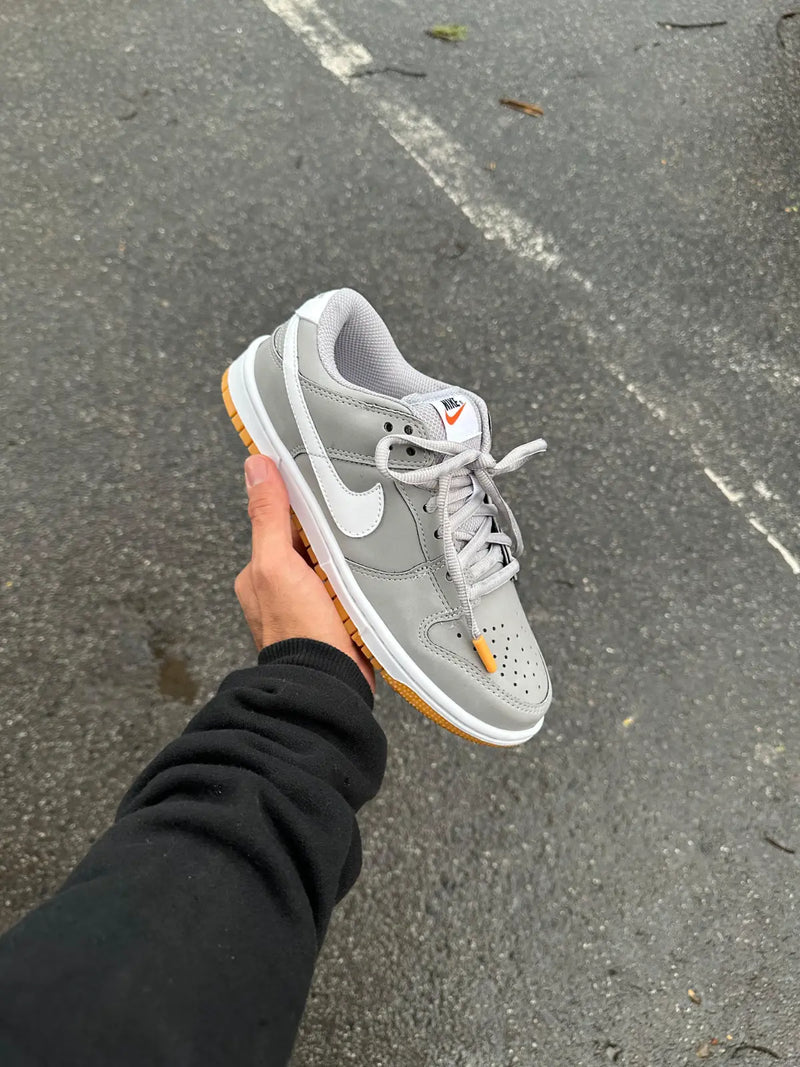 DUNK LOW CINZA LATEX